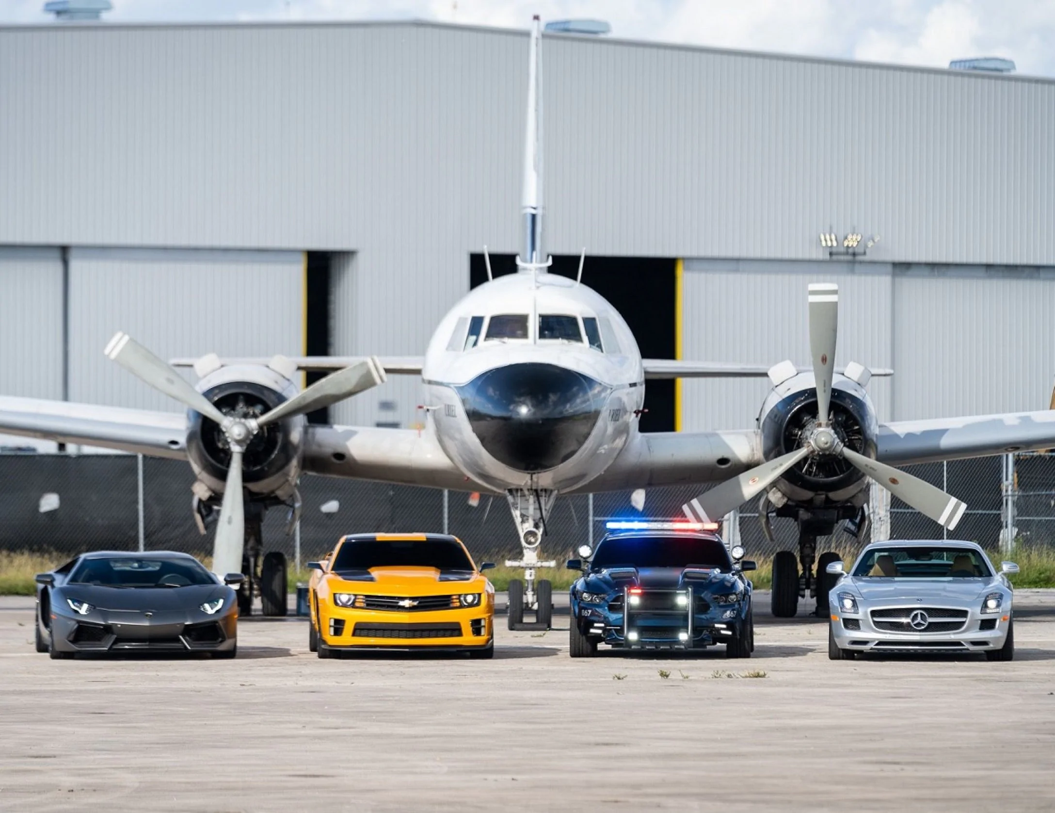 Купить Бамблби: на продажу выставили культовые авто из фильма `Трансформеры`